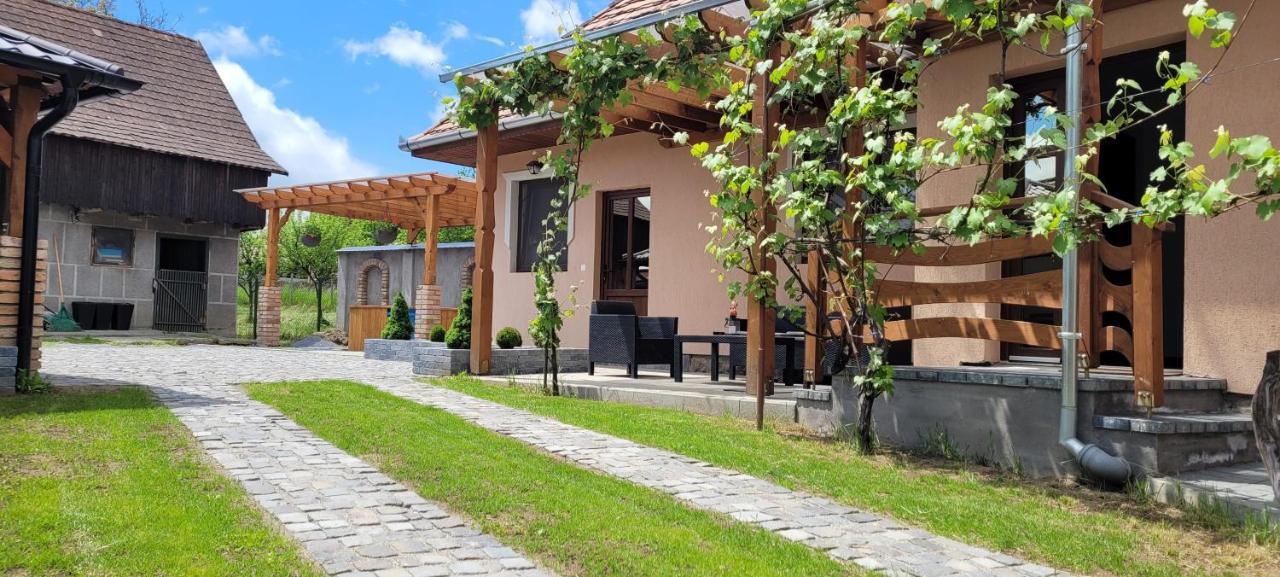 Jazmin Vendeghaz Villa โซวาตา ภายนอก รูปภาพ